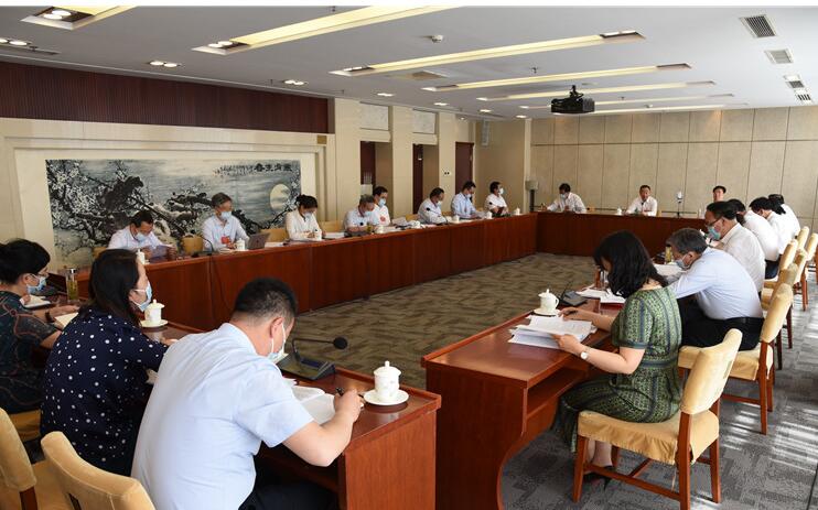 【兩會快訊】甘肅代表團(tuán)分組審議全國人大常委會工作報(bào)告，唐仁健參加第二小組會議并發(fā)言
