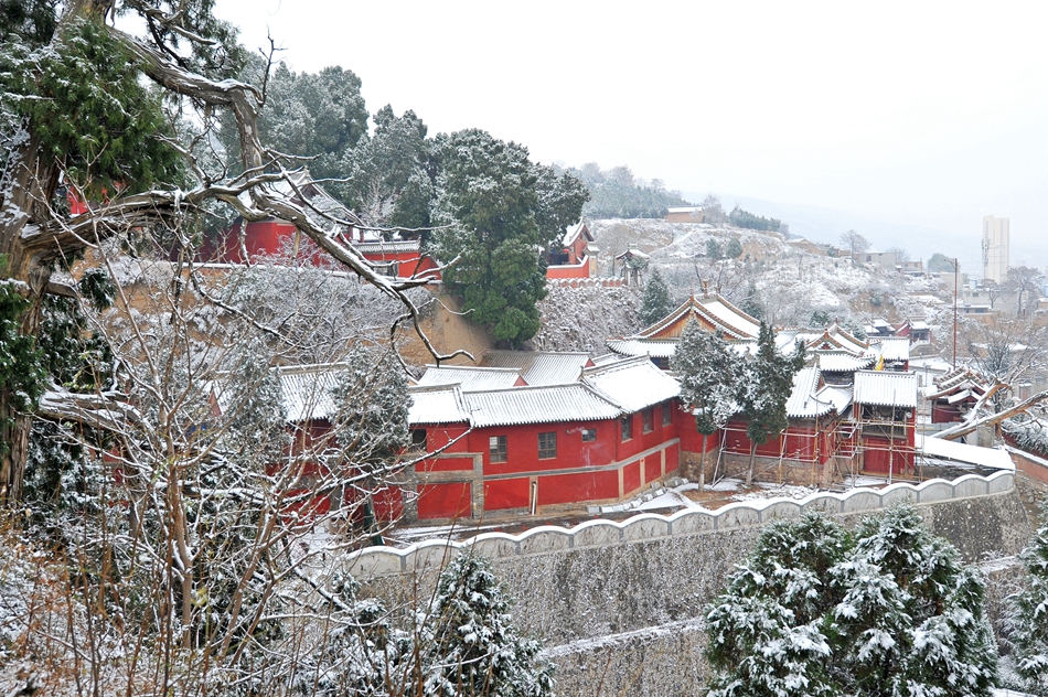 雪后的天水玉泉觀，仿佛回到了古秦州