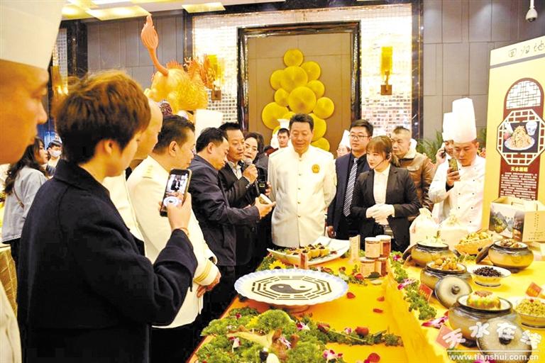隴菜藝術(shù)盛典聚焦隴菜經(jīng)濟(jì)新成就——中國烹飪大師、甘肅省隴菜協(xié)會會長趙長安專訪