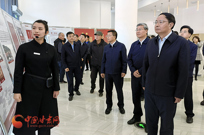 “學(xué)黨史、頌黨恩、跟黨走——紅色文化進(jìn)校園”活動在蘭舉行 歐陽堅(jiān)李榮燦出席（圖）
