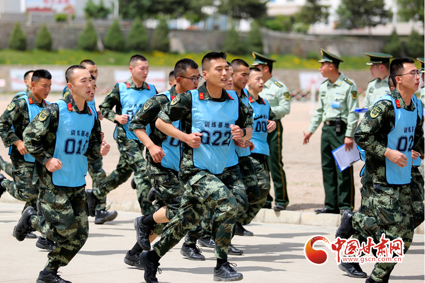 【隴拍客】甘肅武警：沖刺！向著心中的軍校夢