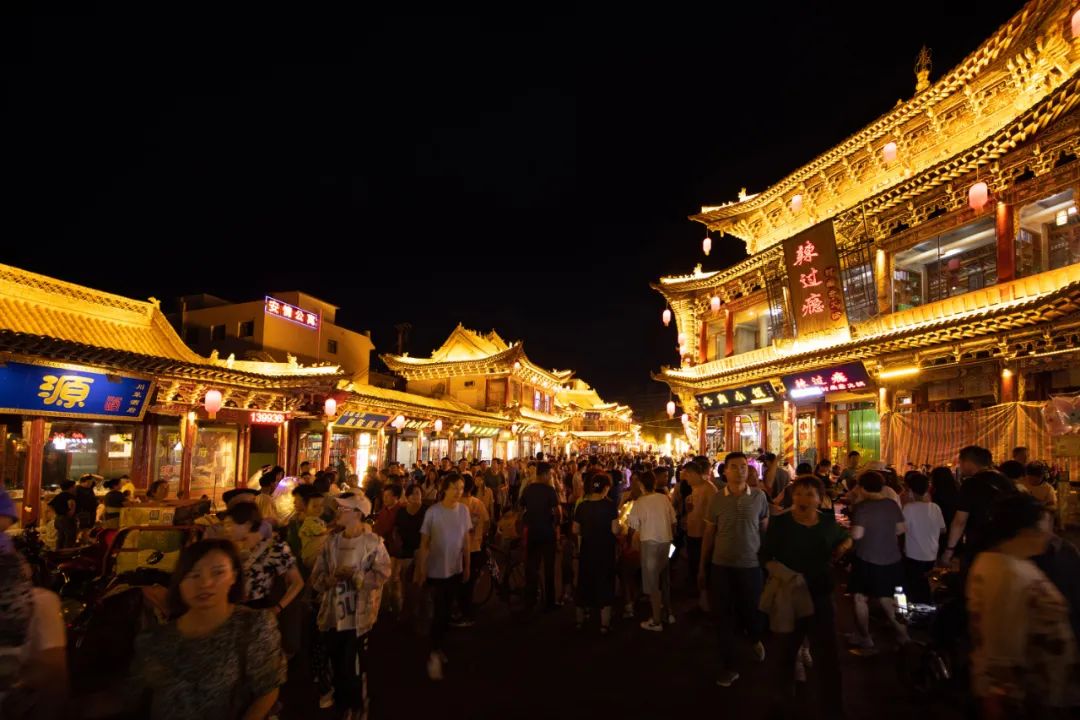 古風(fēng)、華美、浪漫、美味……現(xiàn)實(shí)版“清明上河圖”，就在這里！