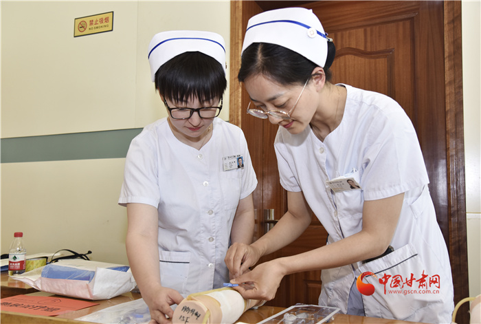 解聘哺乳期女工，違法！法院判決用人單位承擔(dān)雙倍賠償
