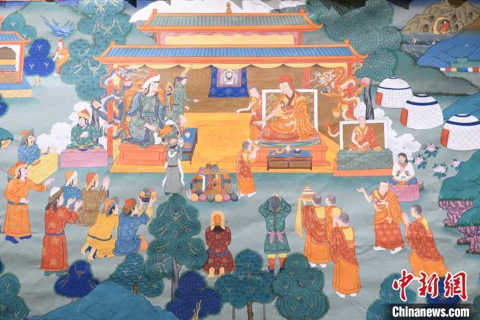 8月20日，在蘭州市博物館展出的大型歷史題材卷軸唐卡“涼州會盟”?！〈魑牟?攝